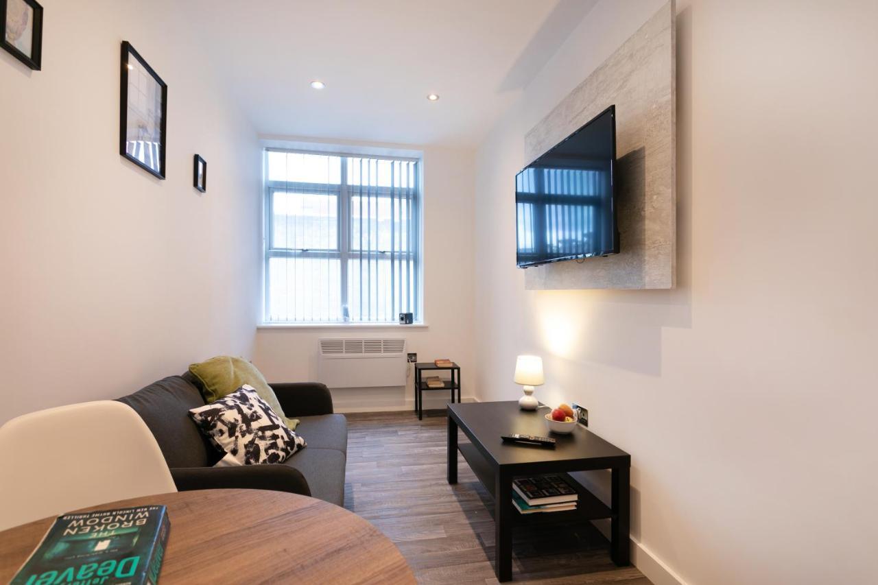 Hoemli Smart City Centre Apartment Лестер Екстер'єр фото