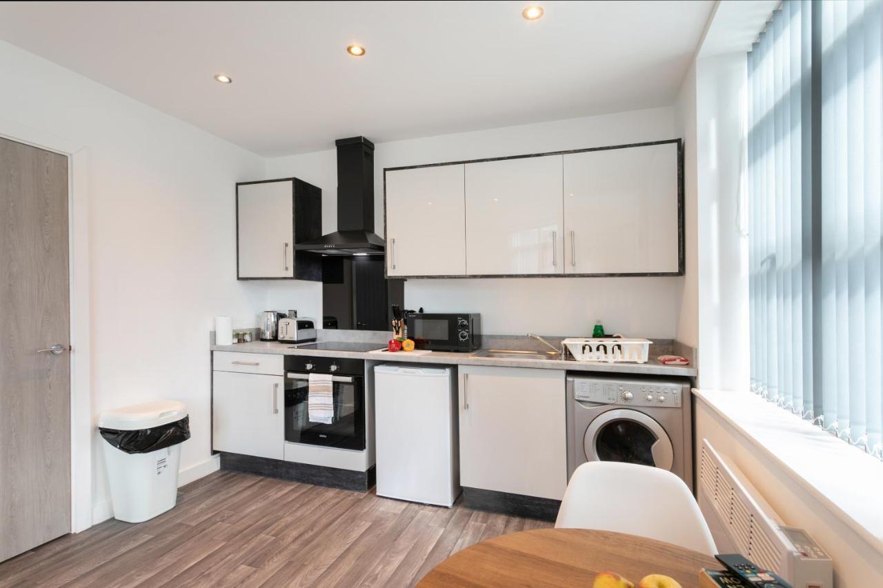 Hoemli Smart City Centre Apartment Лестер Екстер'єр фото