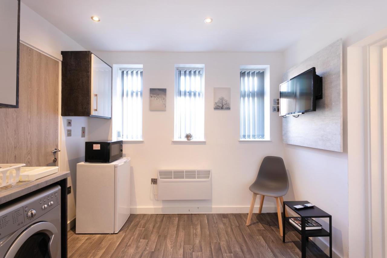 Hoemli Smart City Centre Apartment Лестер Екстер'єр фото