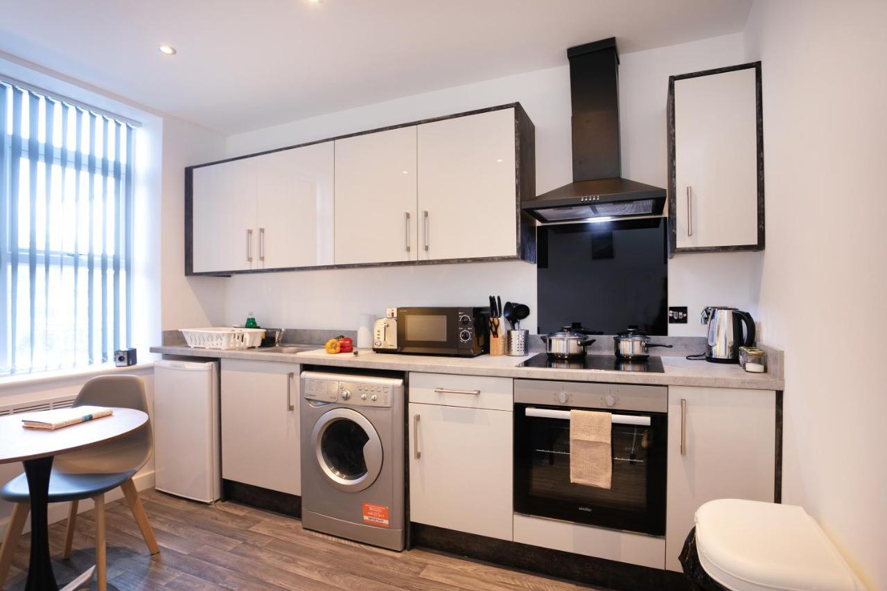 Hoemli Smart City Centre Apartment Лестер Екстер'єр фото