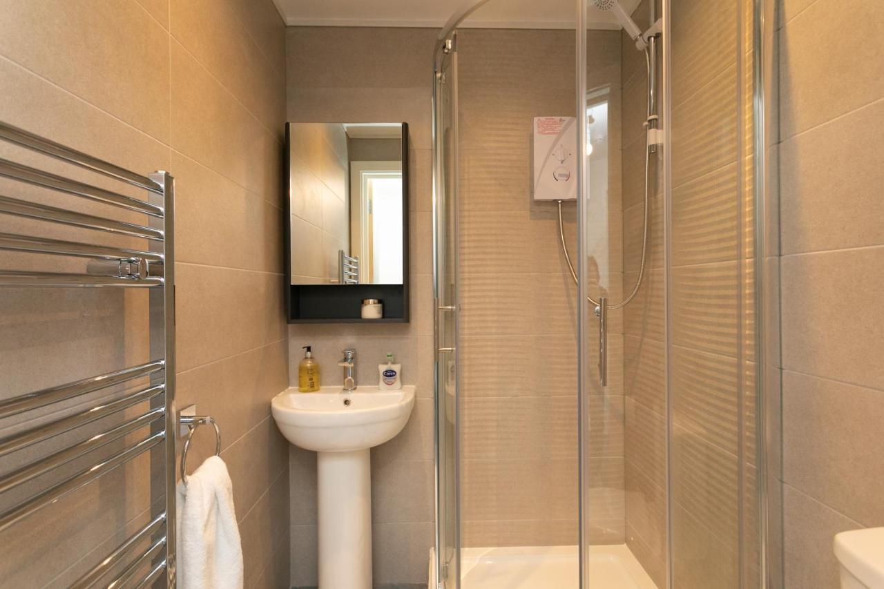 Hoemli Smart City Centre Apartment Лестер Екстер'єр фото
