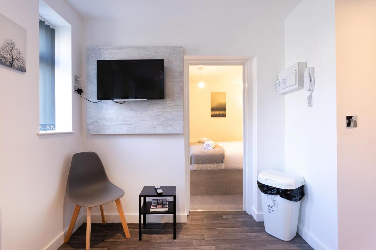 Hoemli Smart City Centre Apartment Лестер Екстер'єр фото